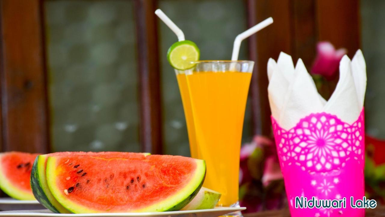 Niduwari Lake Homestay Dambulla Esterno foto