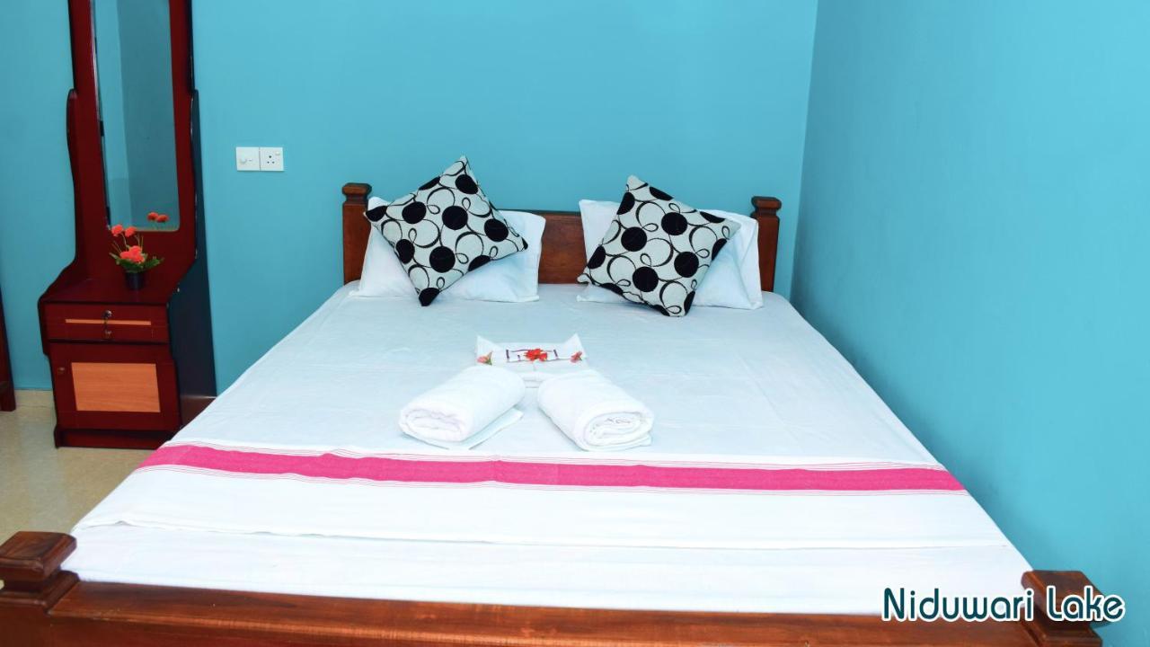 Niduwari Lake Homestay Dambulla Esterno foto